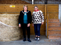 The Chairman of Sevenoaks District Council Cllr Diana Esler -Coakham Farm visit